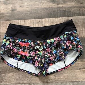 Like New Lululemon Floral Speed Shorts Size 6
